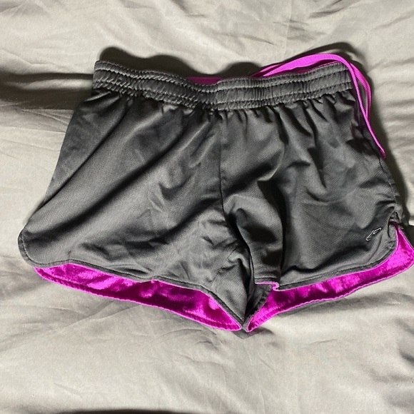 Champion youth running shorts - Picture 3 of 5